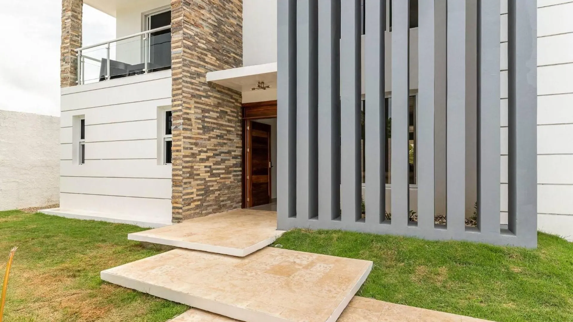 Luxurious 10-Bedroom Villa In Sosua With Private Pool And Bbq